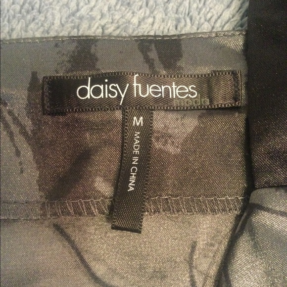 Women’s Daisy Fuentes Top - Picture 2 of 2